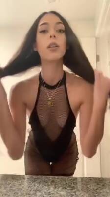 Girl Looks Extremely Fuckable In That Outfit on girlsporntube.one