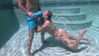 Underwater on girlsporntube.one