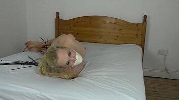 Ariel Anderssen Zip tie Selfbondage gone wrong on girlsporntube.one