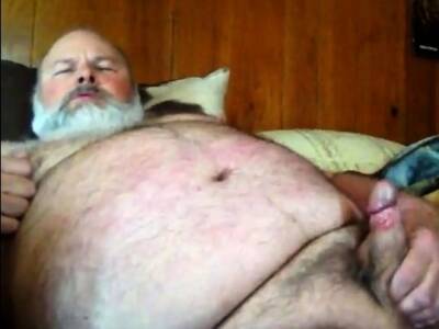 Daddy bear cums on girlsporntube.one