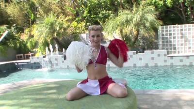 Cheerleader gets her dose of cock in seductive POV on girlsporntube.one