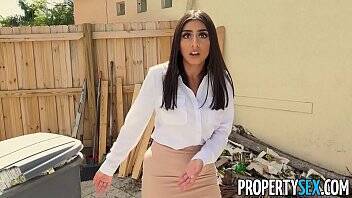 PropertySex - Agent with big tits fucks handyman in laundry room on girlsporntube.one