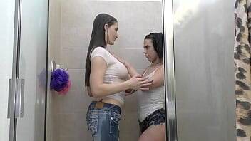 Big Titty & Juicy Asses soaking wet on girlsporntube.one