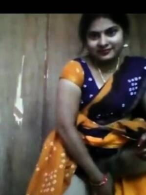 Cucumber try Desi housewife in home enjoy - India on girlsporntube.one