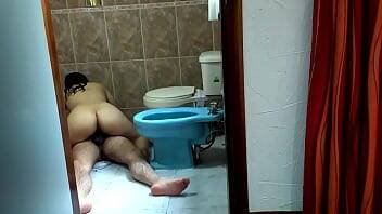 Latina en el baño del hotel de mexico - Mexico on girlsporntube.one