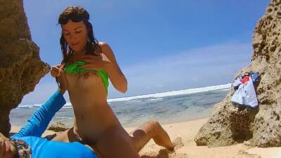 SEX on Wild TROPICAL BEACH # Butt Plug+Good Mood+Sun+Ocean= GOOD FUCK on girlsporntube.one