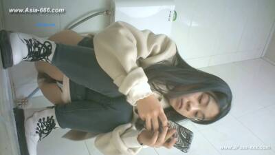 Chinese girls go to toilet.*** - China on girlsporntube.one