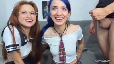 2 Girls Gives A Handjob And Blowjob During A College Fuck Fest Party on girlsporntube.one