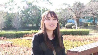 Interview while sitting on a bench - Japan on girlsporntube.one