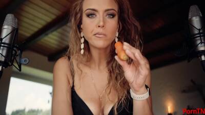 Asmr Not Banana But Carrot! 28 July 2020 on girlsporntube.one