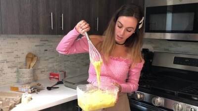 Miss Bell Asmr - Baking A Cake - 10 May 2021 on girlsporntube.one