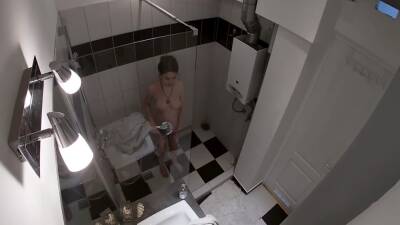 Hidden Cam - Spying My Stepsister In The Shower - Italy on girlsporntube.one