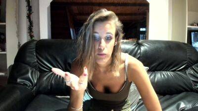 Hey Toi, Money Slave Raque Pour Ta Maitresse. Dab, Pieds, Middle Fingers, Ass on girlsporntube.one