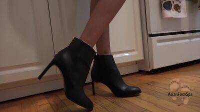 High Heeled Leather Boots While Making Dinner on girlsporntube.one