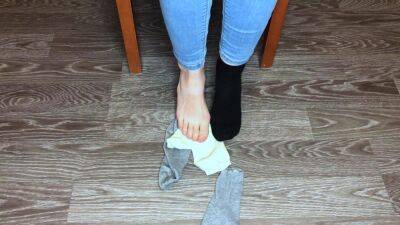 Teen Girl Shows Her Socks And Foot Fetish Pov on girlsporntube.one