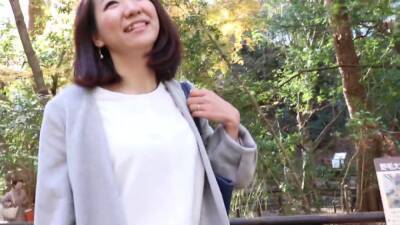 A slender wife who feels a little expensive - Japan on girlsporntube.one