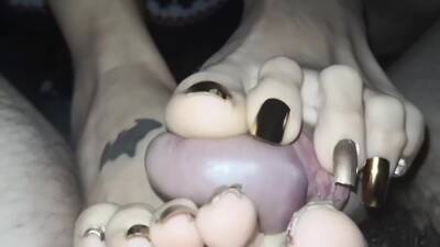 Woman With Inked Feet And Black Toe Nails Gives A Pov Toejob on girlsporntube.one