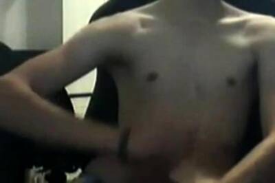 Twink wanks webcam on girlsporntube.one