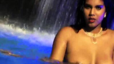 Liking The Feeling Of Indian Naked - India on girlsporntube.one