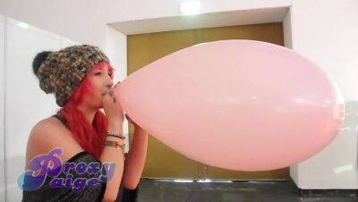 Balloon Blowing! on girlsporntube.one