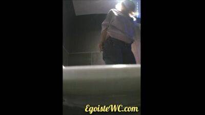 VIP Series 26-35. Young female students close-up pissing into the toilet on girlsporntube.one