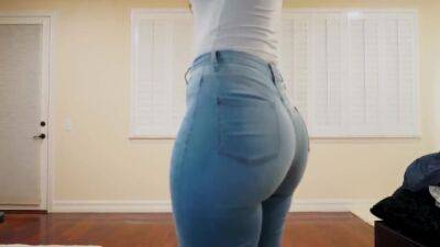 Bri Martinez In The Perfect Jeans For Curvy Girls - Usa on girlsporntube.one