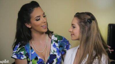 Jelena Jensen seduced shy teen Kimmy Granger on girlsporntube.one