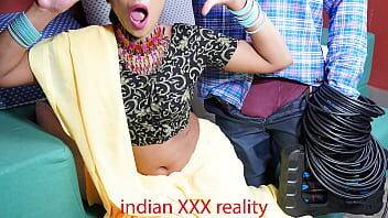 Indian XXX Cable repair man fuck in hindi - India on girlsporntube.one