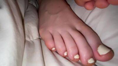 Mes Pieds Sous Couette - France on girlsporntube.one