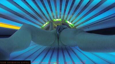 Tanning Bed Solarium Sonnenbank Fun Pierced Pussy and Dildo on girlsporntube.one