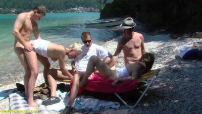 Public family therapy groupsex orgy - Germany on girlsporntube.one