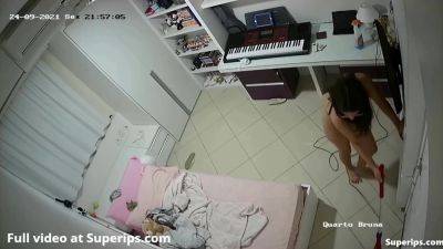 Ipcam Daily Routine Of A Young Girl In Her Room on girlsporntube.one