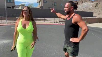 Latina Milf Goes For Walk - Blowjob on girlsporntube.one