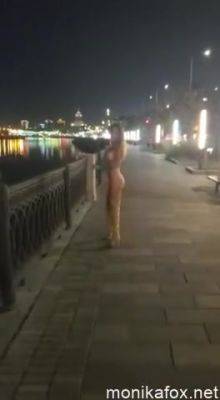 Nude Monika Fox Walking Through The City At Night - Monikafox on girlsporntube.one