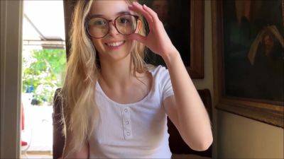 Sis, Look Smart Now - Molly Little on girlsporntube.one