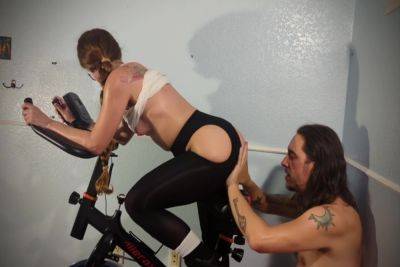 Part 2...i Lick Fuck & Finger Her During Her Workout! Long Hair Ginger Gets Dick During Workout!!! on girlsporntube.one