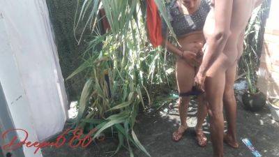 Ghar Se Bahar Chudne Ka Maza Hi Kuchh Aur Hai Sex In Garden - India on girlsporntube.one