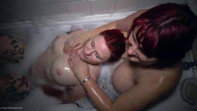 Mollie & Boobarella's Bath on girlsporntube.one