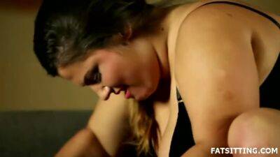 Big and Beautiful Leny Facesits her Obedient Slave - Plumperd on girlsporntube.one