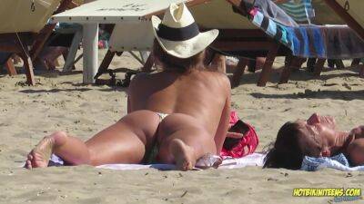 Amazing Ass Sexy Bikini Hot milf Backview at the beach on girlsporntube.one