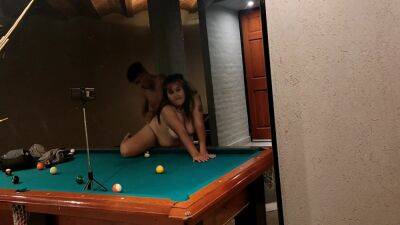 Jugando Unas Partidas En El Pool Y Me Da Una Mamada Terrible Por Perder Contra Su Papito 44 Min on girlsporntube.one