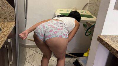 Beautiful Married Woman Milf Washing and Cleaning in my House has a Big ASS - Japan - Colombia on girlsporntube.one