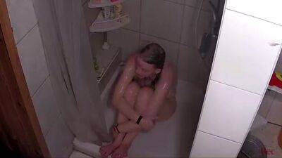 Hot Wife In The Shower Compilation on girlsporntube.one