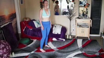 Hip Mobility Get Your Body Warmed Up And Happy Everyday Hot Yoga Pants :) on girlsporntube.one