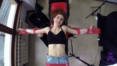 Redhead dancer Giulia on girlsporntube.one