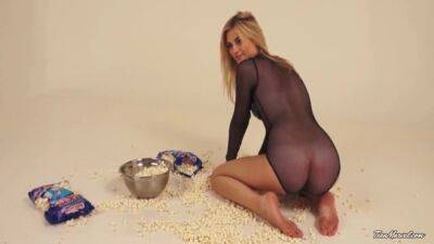 Lili Popcorn Party on girlsporntube.one