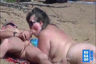 Nude Beach - Public Blowjobs on girlsporntube.one