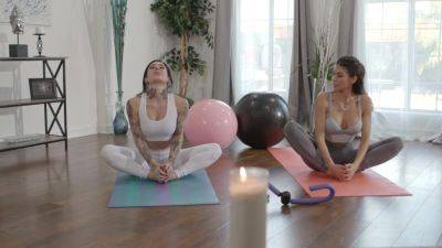 Sporty chicks turn their morning yoga practice in seductive cunnilingus oral on girlsporntube.one