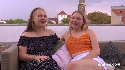 Schone Aussicht Mit Nelio Und Anya An Einem Heib on girlsporntube.one