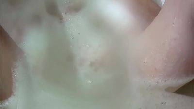 Maraolds Pussy Eating Underwater. Dirty Talk on girlsporntube.one